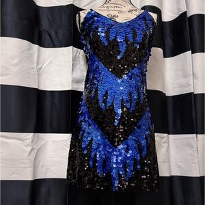 Party Dress with Sequins • Size Medium • EUC